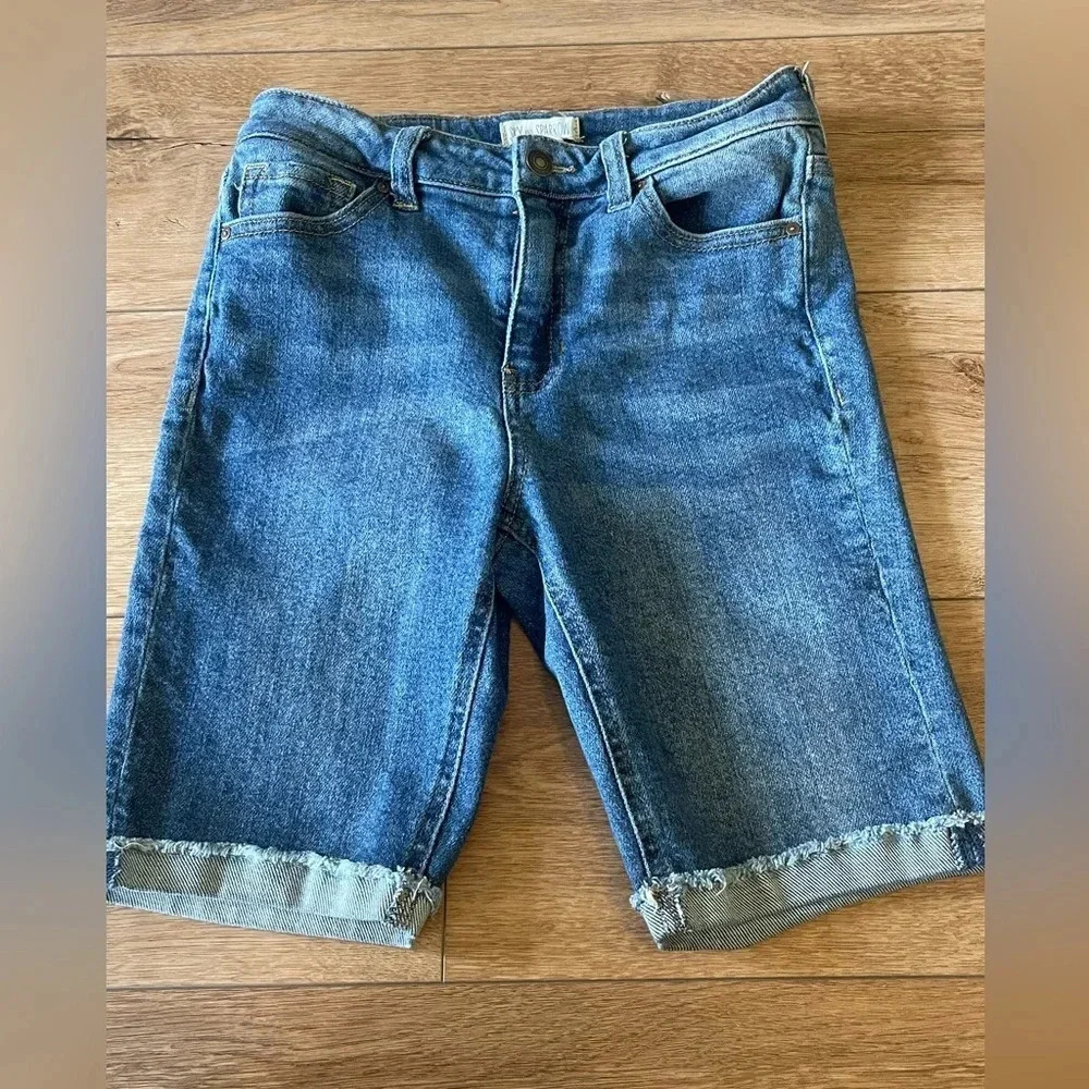 Sky and sparrow denim Bermuda shorts cuffed stretch size 5 medium wash mid rise